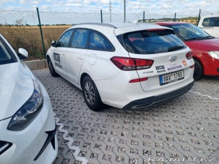 Hyundai i30 1,6   2021 1.6 CRDi 85KW 2021
