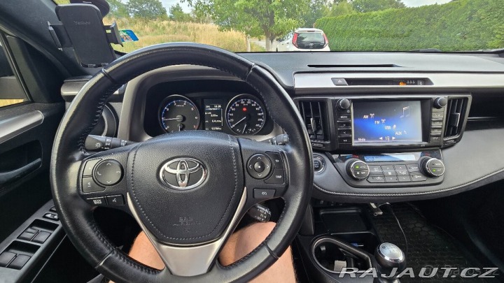Toyota RAV4 2,0 D-4D 105 kW, 2WD, r 2016