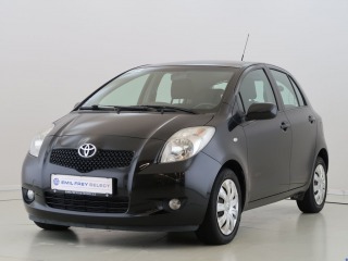 Toyota Yaris 1.3VVT-i,64KW,Automat,CZ