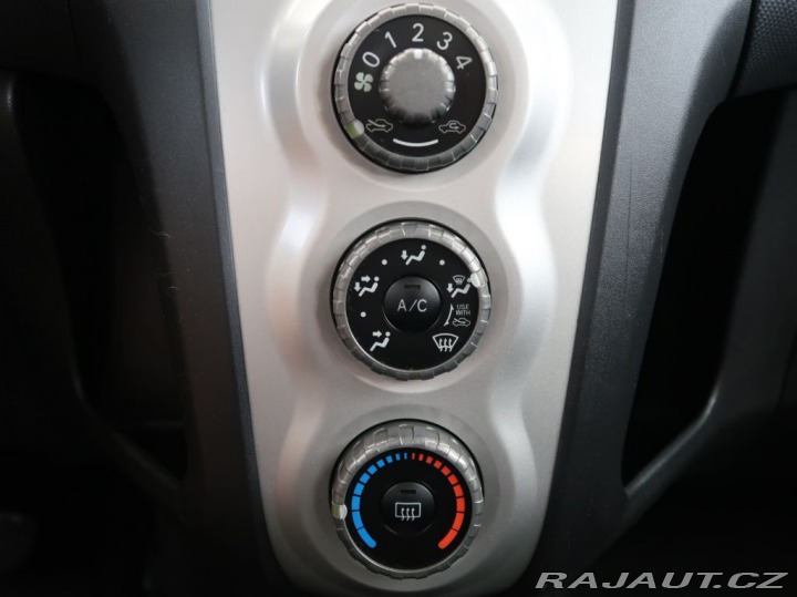 Toyota Yaris 1.3VVT-i,64KW,Automat,CZ 2008