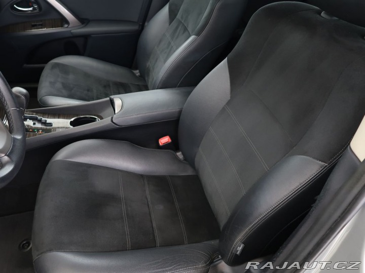 Toyota Avensis 1.8Valvematic,AT,CZ,1Maj 2012