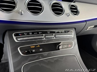 Mercedes-Benz E 300e 235kW*Webasto*Tažné* 2023