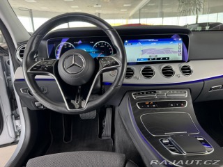 Mercedes-Benz E 300e 235kW*Webasto*Tažné* 2023