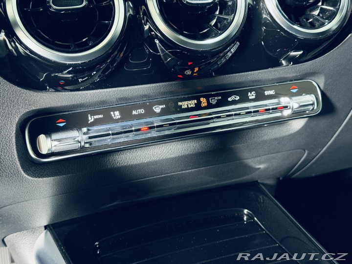 Mercedes-Benz GLA 180d*CZ*DPH*LED* 2023
