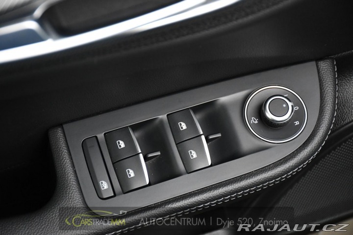 Alfa Romeo Giulia 2.0T 16V 206kW VELOCE AT8 2024