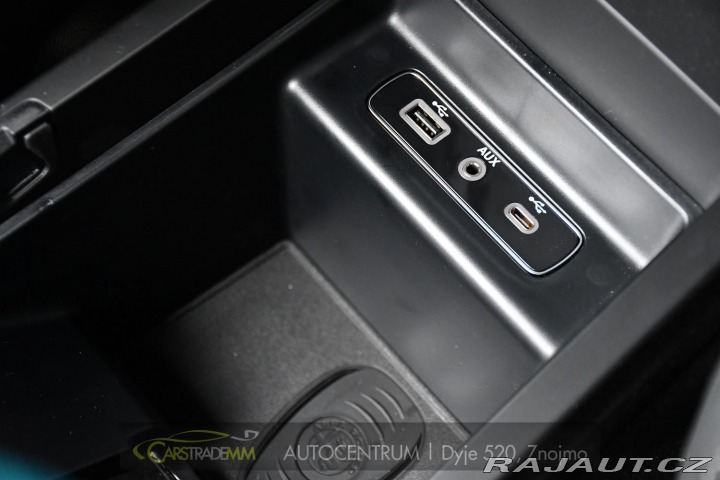 Alfa Romeo Giulia 2.0T 16V 206kW VELOCE AT8 2024