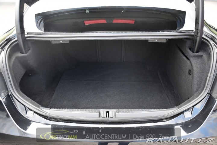 Alfa Romeo Giulia 2.0T 16V 206kW VELOCE AT8 2024