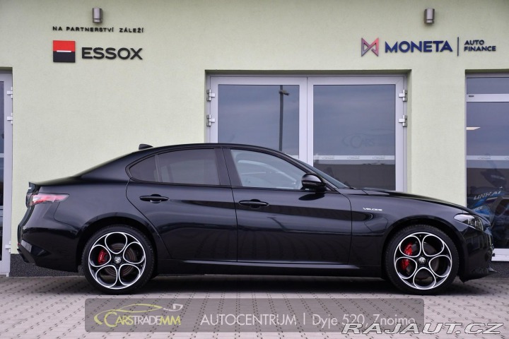 Alfa Romeo Giulia 2.0T 16V 206kW REZERVACE 2024
