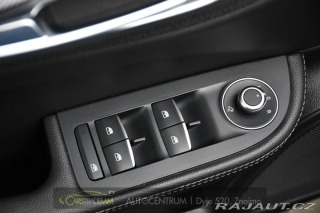 Alfa Romeo Giulia 2.0T 16V 206kW VELOCE AT8 2024