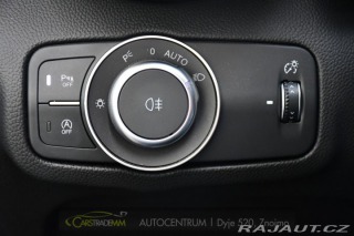 Alfa Romeo Giulia 2.0T 16V 206kW VELOCE AT8 2024