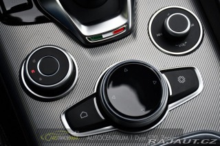 Alfa Romeo Giulia 2.0T 16V 206kW VELOCE AT8 2024