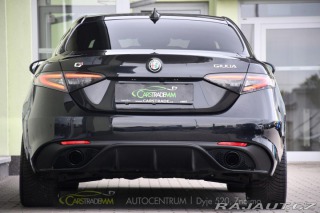 Alfa Romeo Giulia 2.0T 16V 206kW VELOCE AT8 2024