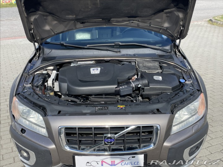 Volvo XC70 2,4 D5 151kw AWD Geartron 2009