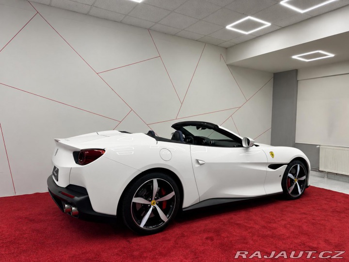 Ferrari Portofino CAMERA*TEMPOMAT*APPLECARP 2018