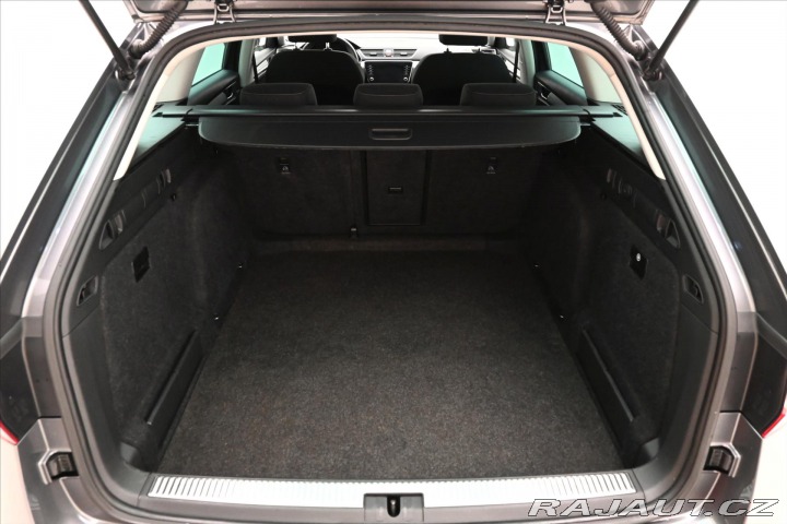 Škoda Superb 2,0 TDI 110kW DSG NAVIGAC 2024