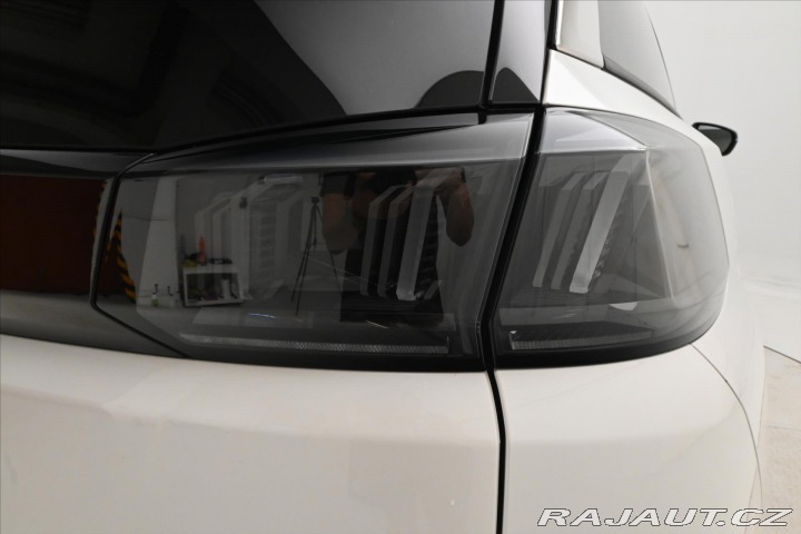 Peugeot 5008 1,5 HDI 96 kW EAT8 7Míst 2022
