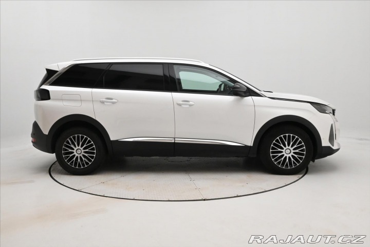 Peugeot 5008 1,5 HDI 96 kW EAT8 7Míst 2022