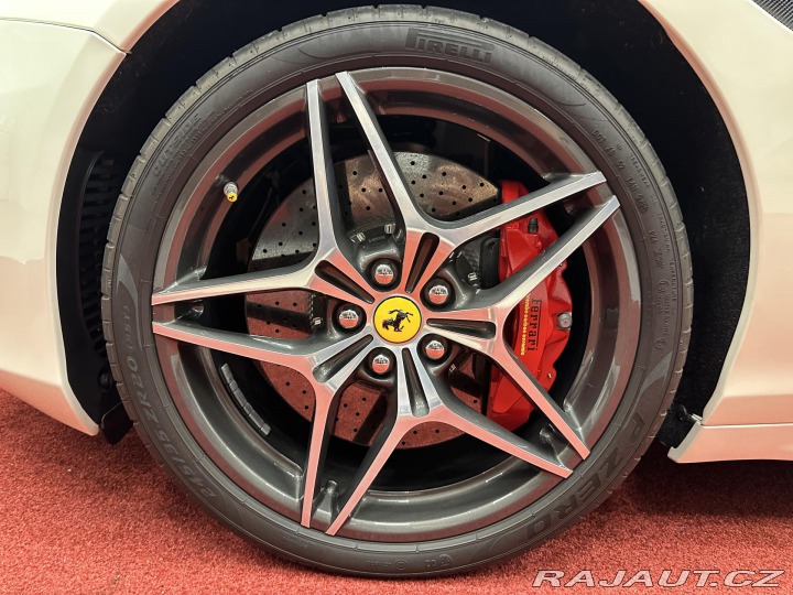 Ferrari California T*CAMERA*QUIO*TEMPOMAT*DP 2015
