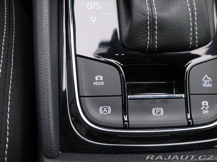 Škoda Karoq 2,0 TSI 140kW Sportline D 2019