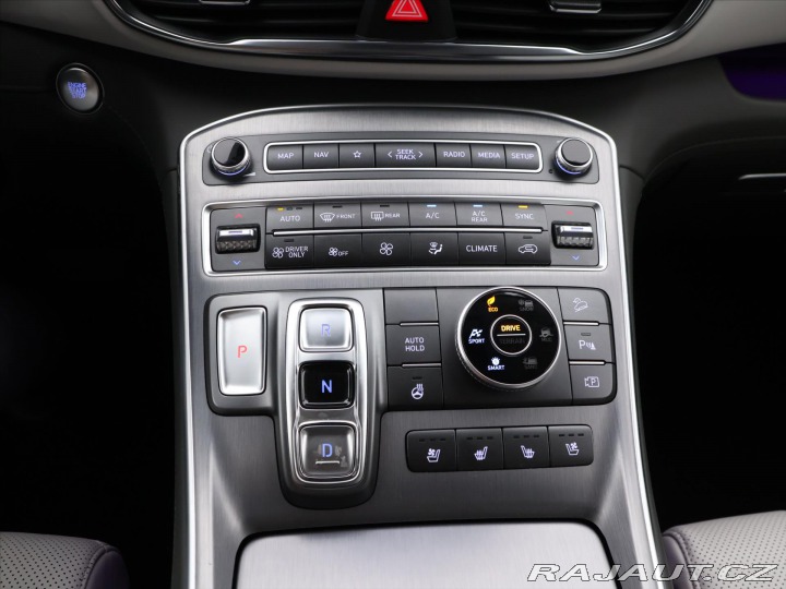 Hyundai Santa Fe 1.6 T-GDI HEV 4x4 CZ Luxu 2022