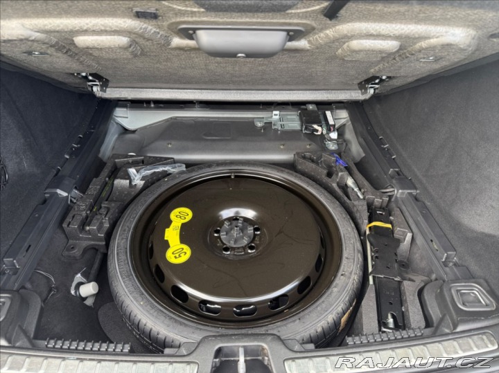 Volvo V60 2,0 I B3 CORE AT 120kW 2022