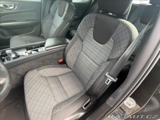 Volvo V60 2,0 I B3 CORE AT 120kW 2022