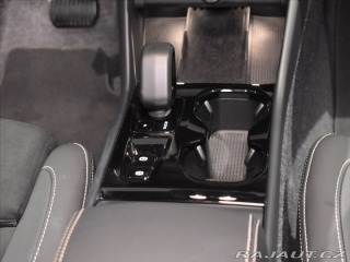 Volvo XC40 2,0 B3 Plus dark Bezklič, 2025