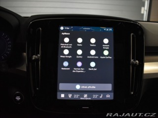 Volvo XC40 2,0 B3 Plus dark Bezklič, 2025