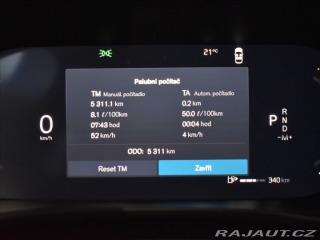 Volvo XC40 2,0 B3 Plus dark Bezklič, 2025