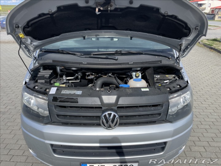 Volkswagen Transporter 2,0 TDI 103kw LONG 6míst 2012