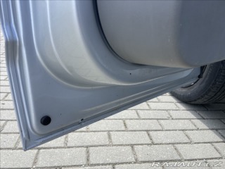 Volkswagen Transporter 2,0 TDI 103kw LONG 6míst 2012