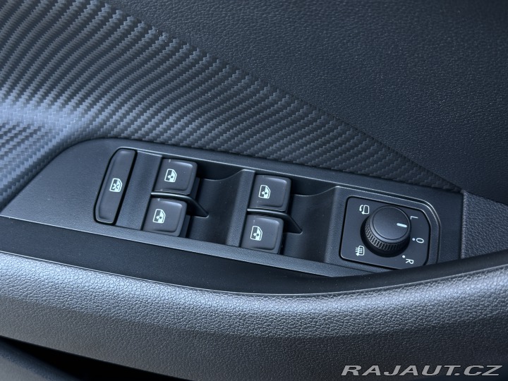 Škoda Kamiq MC 1.0TSi DSG PANO KAMERA 2026