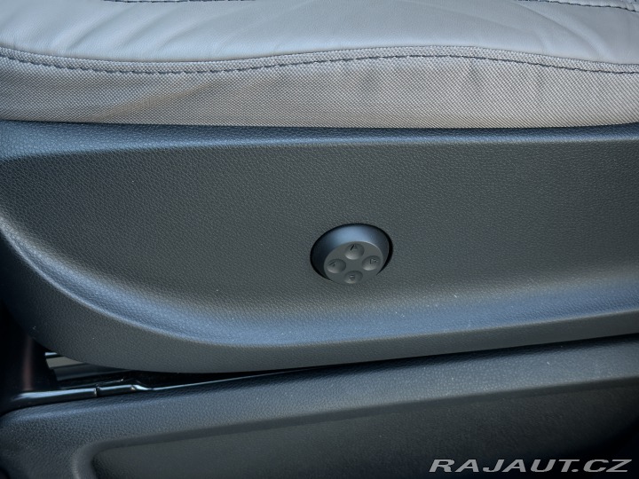 Mercedes-Benz V 300d Long Exclusive TAŽNÉ 2024