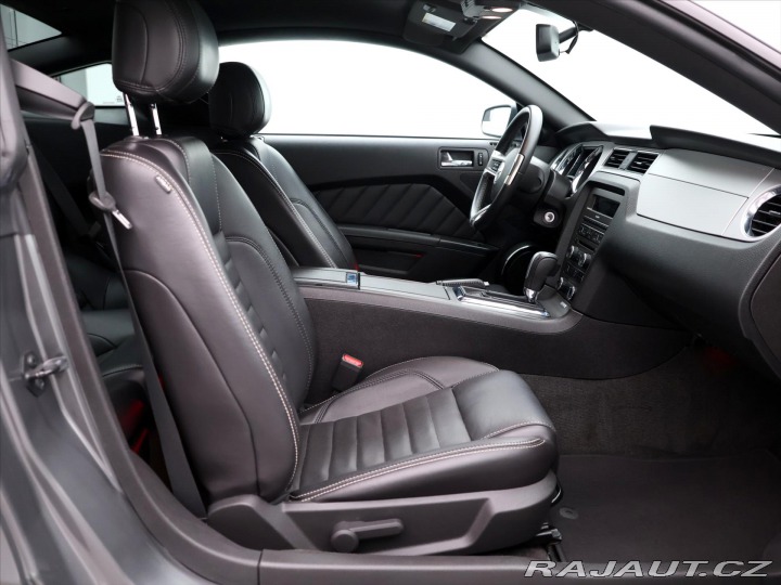 Ford Mustang 3.7 V6 227kW Aut Xenon Kl 2012