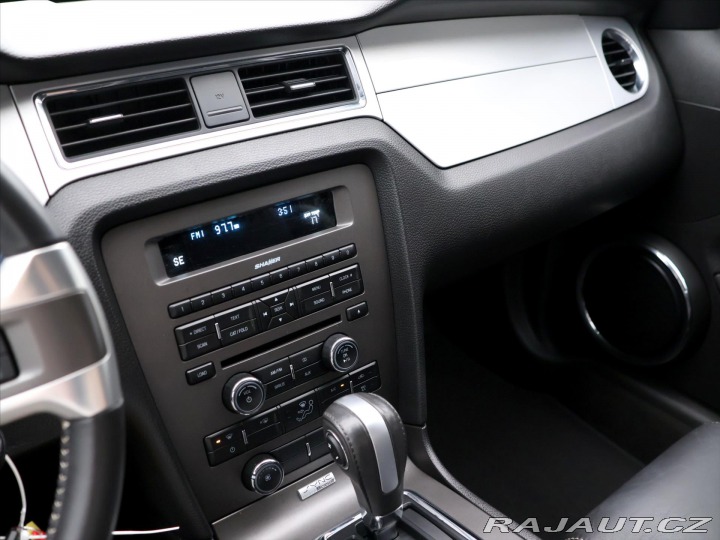 Ford Mustang 3.7 V6 227kW Aut Xenon Kl 2012