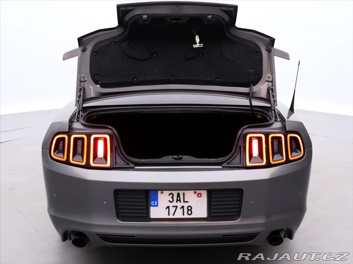 Ford Mustang 3.7 V6 227kW Aut Xenon Kl 2012
