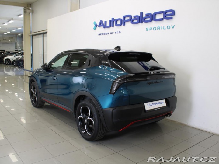Alfa Romeo Junior 1,2 Hybrid 145k. Ti PANO. 2024
