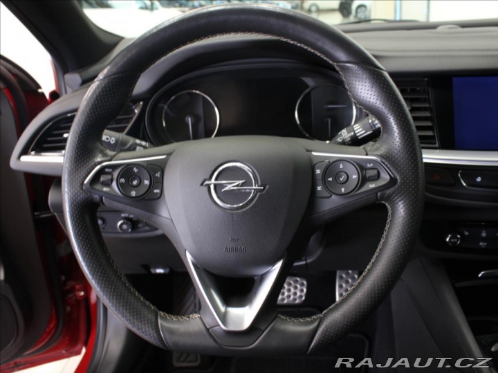 Opel Insignia 2,0 D 128kW 4x4 AT Paměť 2022