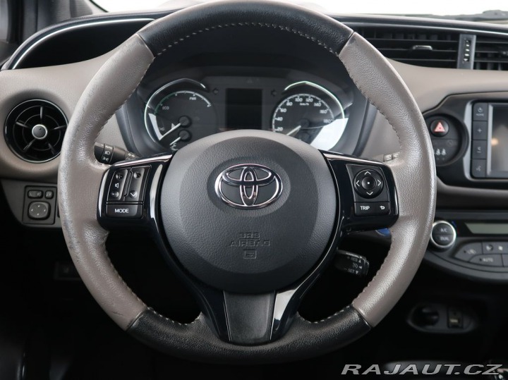 Toyota Yaris 1.5Hybrid,e-CVT,Selection 2019