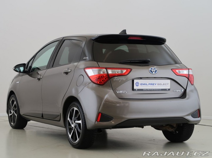 Toyota Yaris 1.5Hybrid,e-CVT,Selection 2019