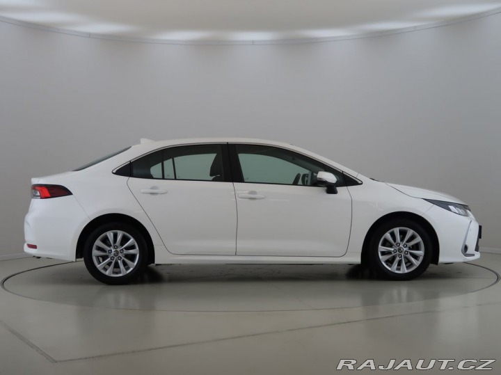 Toyota Corolla 1.5,92KW,Automat,CZ,1Maj 2024