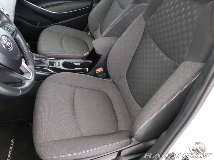 Toyota Corolla 1.5,92KW,Automat,CZ,1Maj 2024