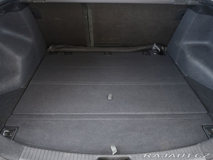 Hyundai i30 1.6i,MPI,88KW,Manuál,CZ 2016