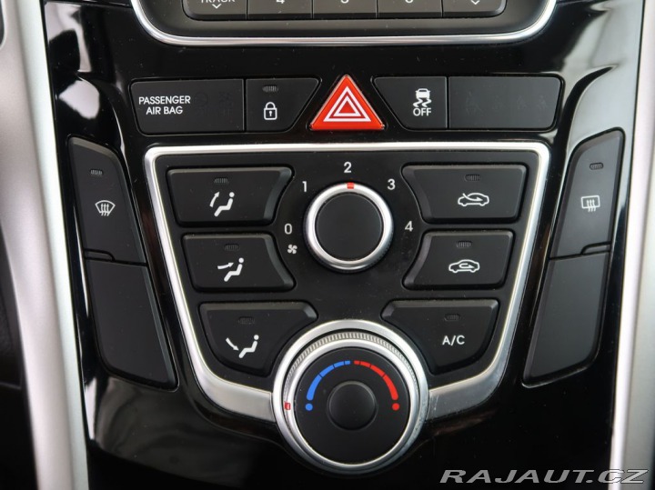 Hyundai i30 1.6i,MPI,88KW,Manuál,CZ 2016