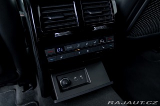 Volkswagen Touareg R-Line | Natáčacia zadná 2025