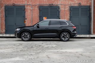 Volkswagen Touareg R-Line | Natáčacia zadná 2025