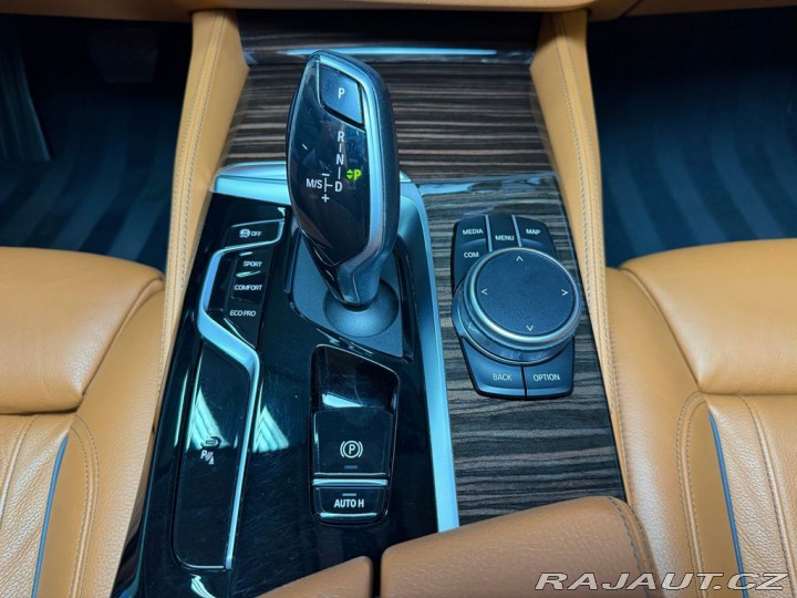 BMW 5 540i xDrive LUXURY LINE, 2021