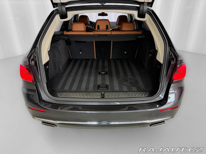 BMW 5 540i xDrive LUXURY LINE, 2021