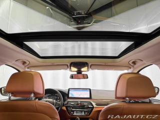 BMW 5 540i xDrive LUXURY LINE, 2021
