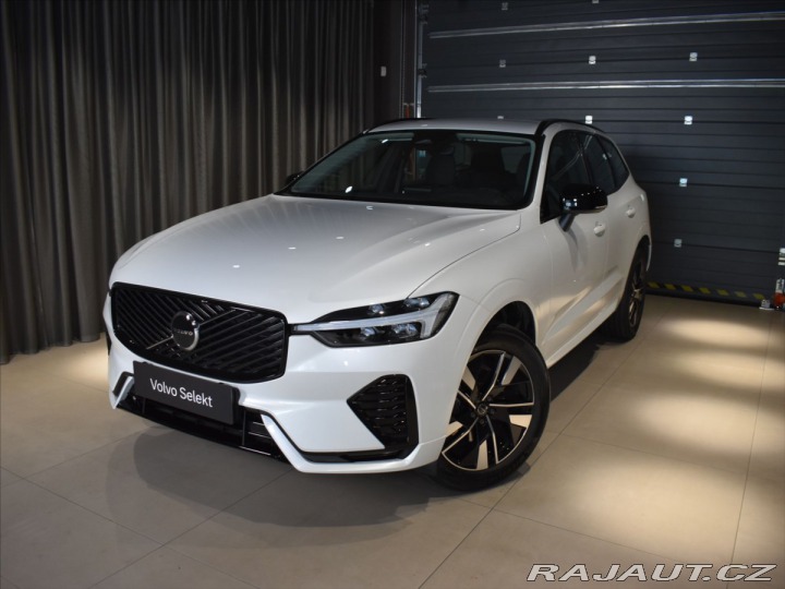 Volvo XC60 2,0 B5 AWD PLUS BLIS,Bezk 2026